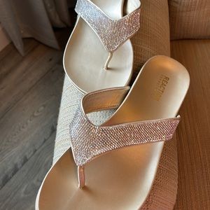 Kenneth Cole Flip Flops